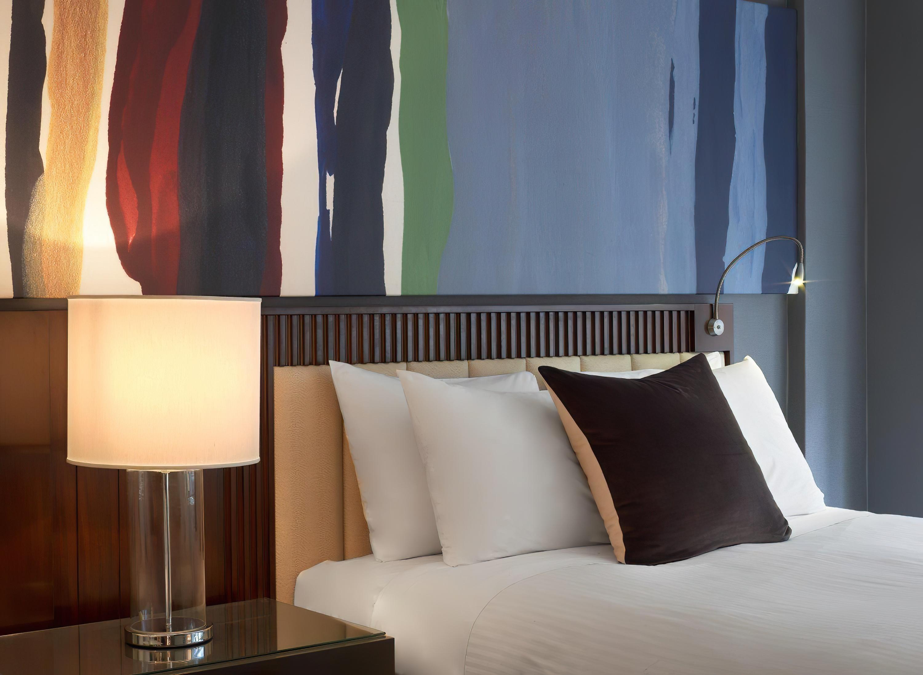 The Fifty Sonesta Hotel New York City Exterior photo