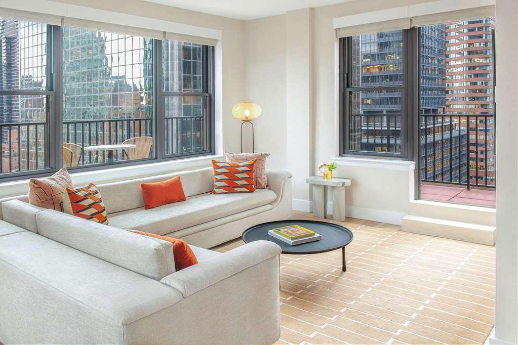 The Fifty Sonesta Hotel New York City Room photo