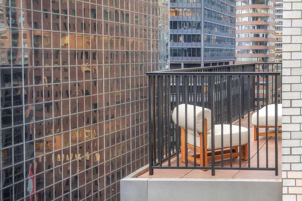 The Fifty Sonesta Hotel New York City Room photo